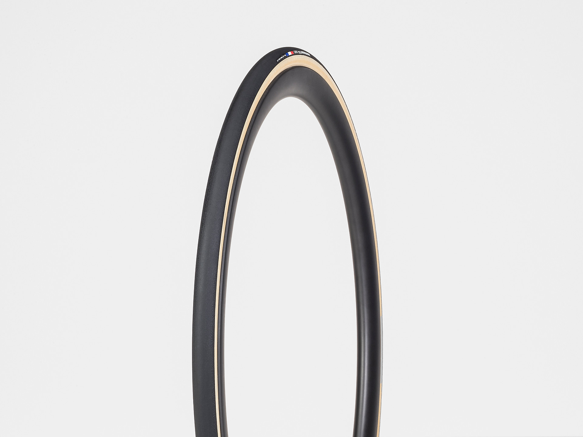Ręcznie wykonana opona szosowa typu clincher Bontrager R4 320 700x25